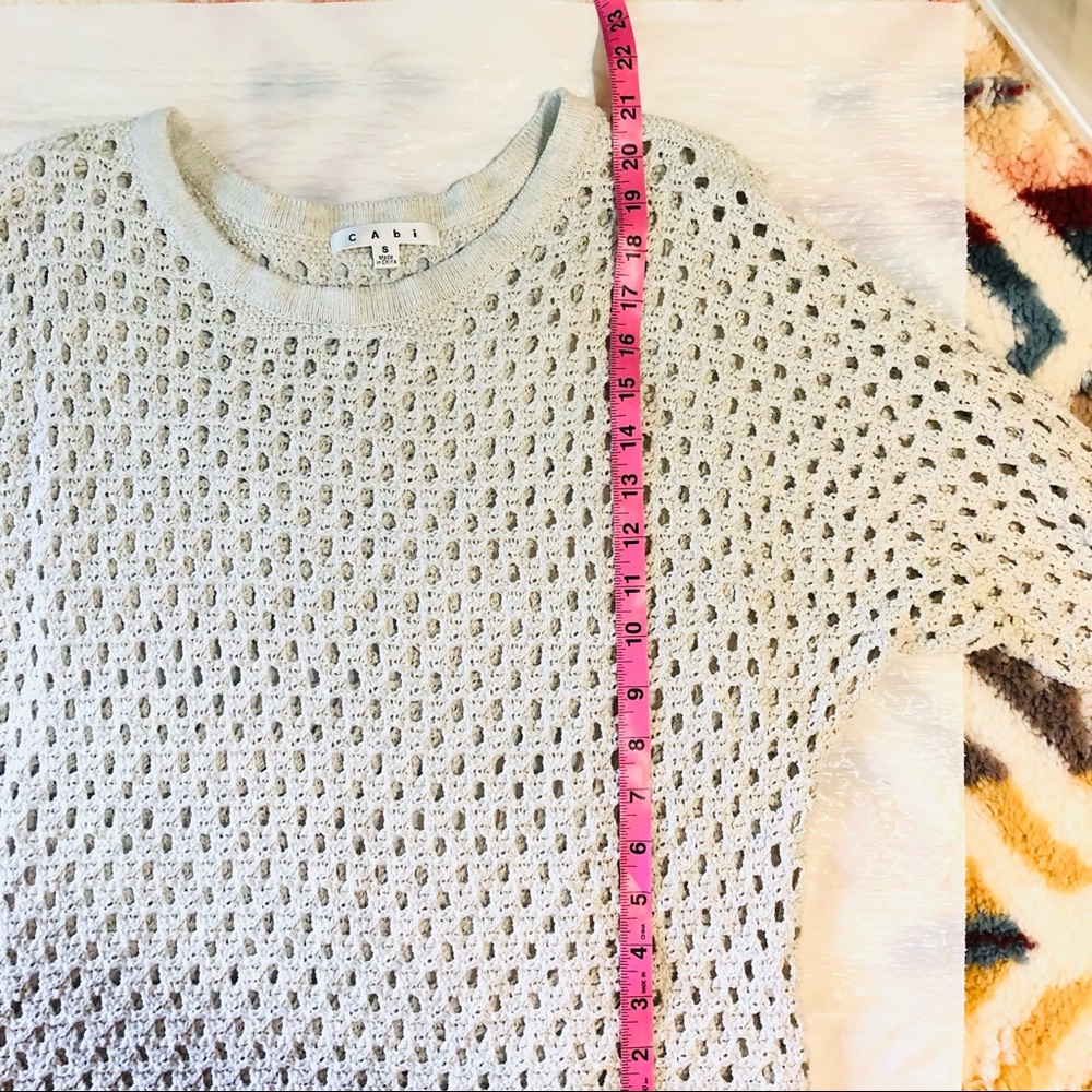 Cabi women light gray knit crochet top, long sleeve, see thru, round neck Sz S - Picture 10 of 10